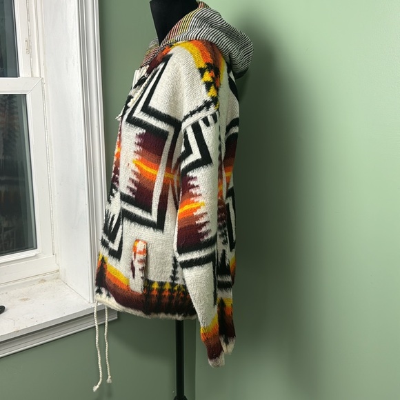 Mindalae’s Design & Collection Aztec jacket, medium - Picture 2 of 4